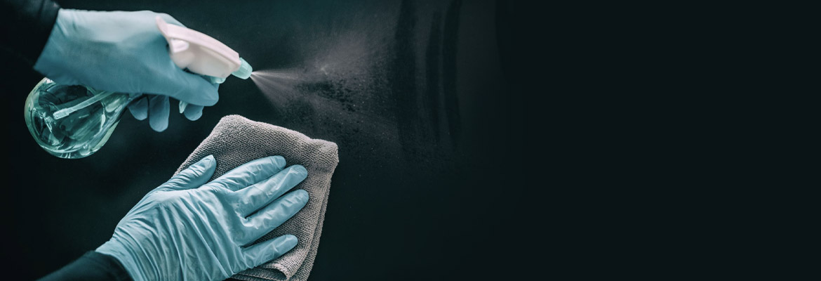 Specialized Nitrile Glove Applications in Hospitality